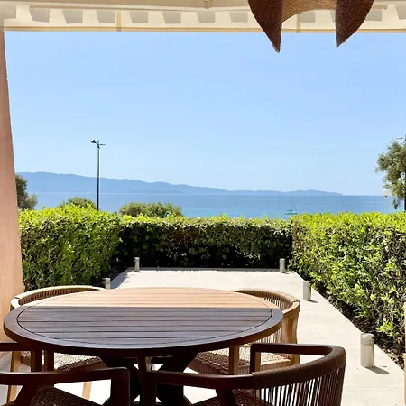 Grand Confort-marinella-face Mer-terrasse
